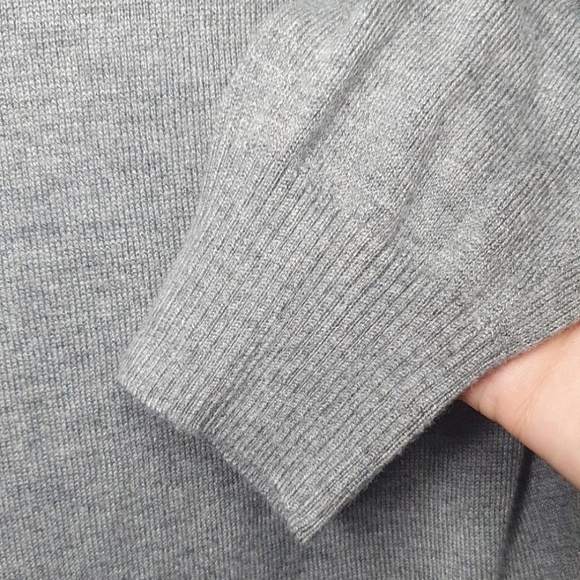 Isabel maternity by‎ ingrid Gray Sweater Ruching down sides of belly Size L - Picture 5 of 6